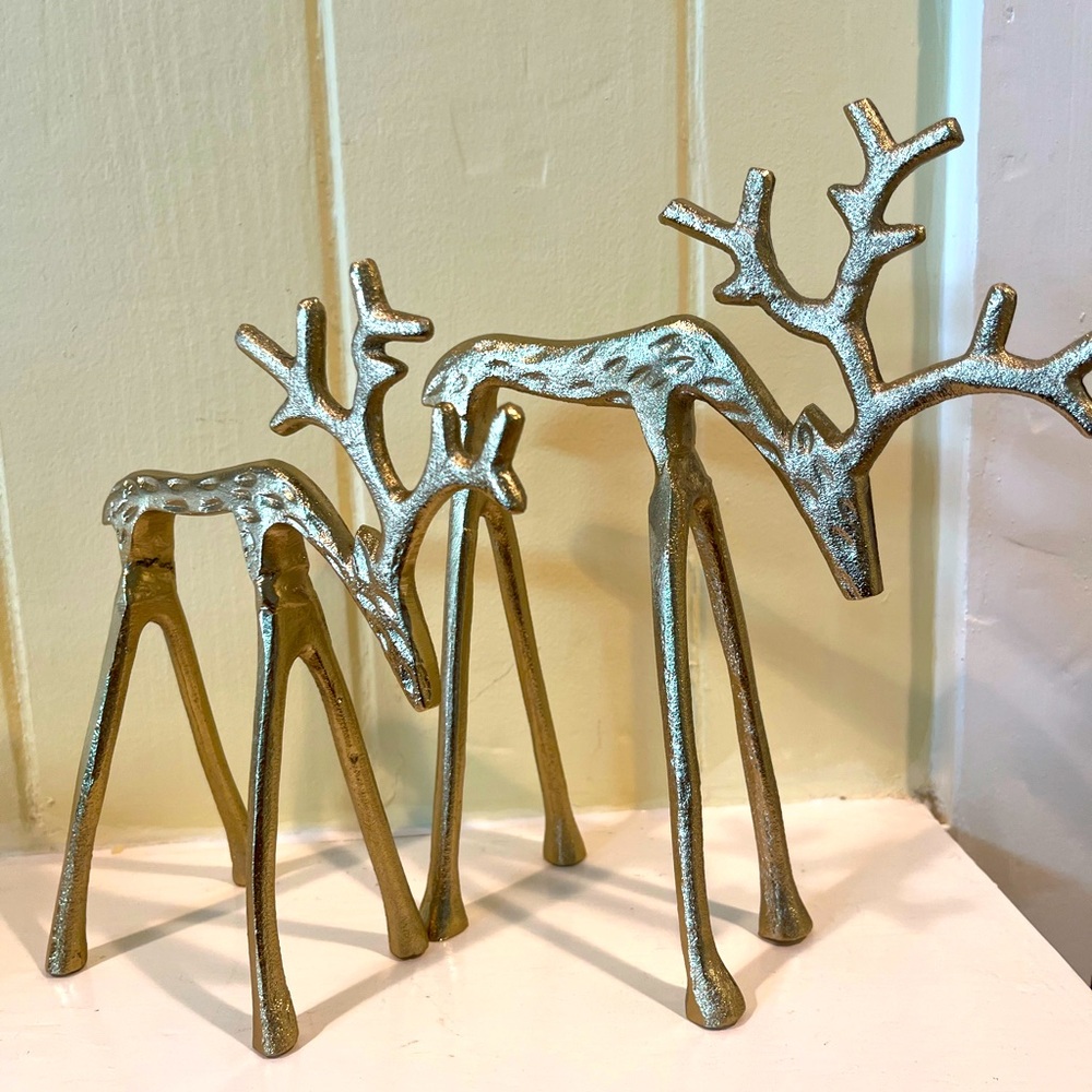 New Christmas Reindeer Pair